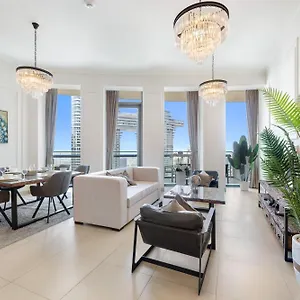 First Class 2br With Full Skyline & Sea View Apartment