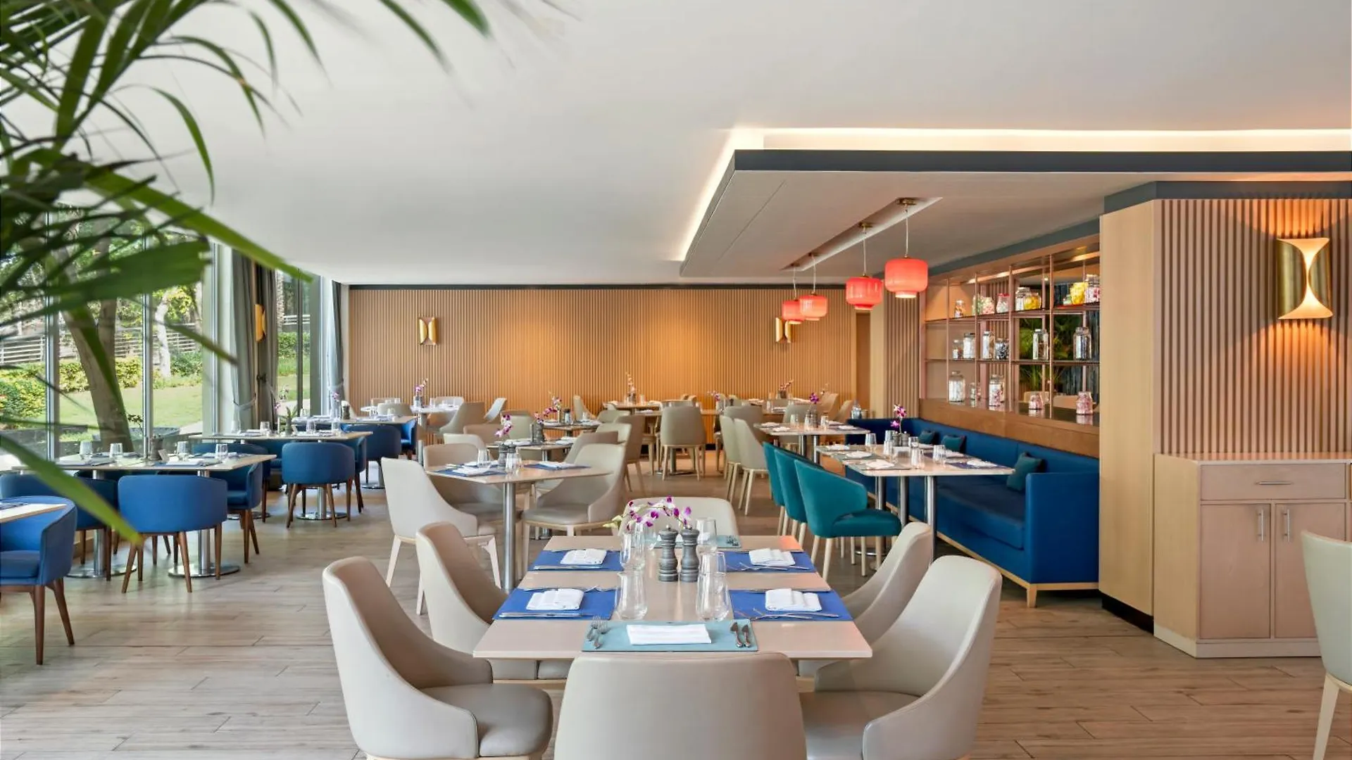 Rixos The Palm Hotel & Suites 두바이 5*,