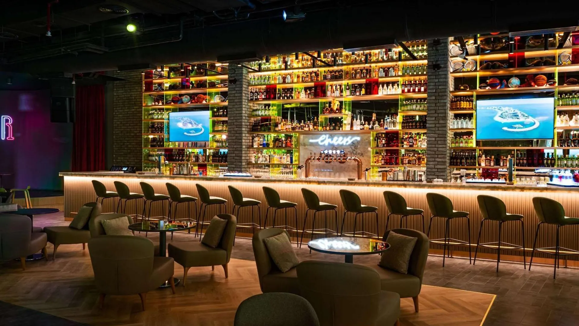 אתר נופש דובאי Rixos The Palm Hotel & Suites