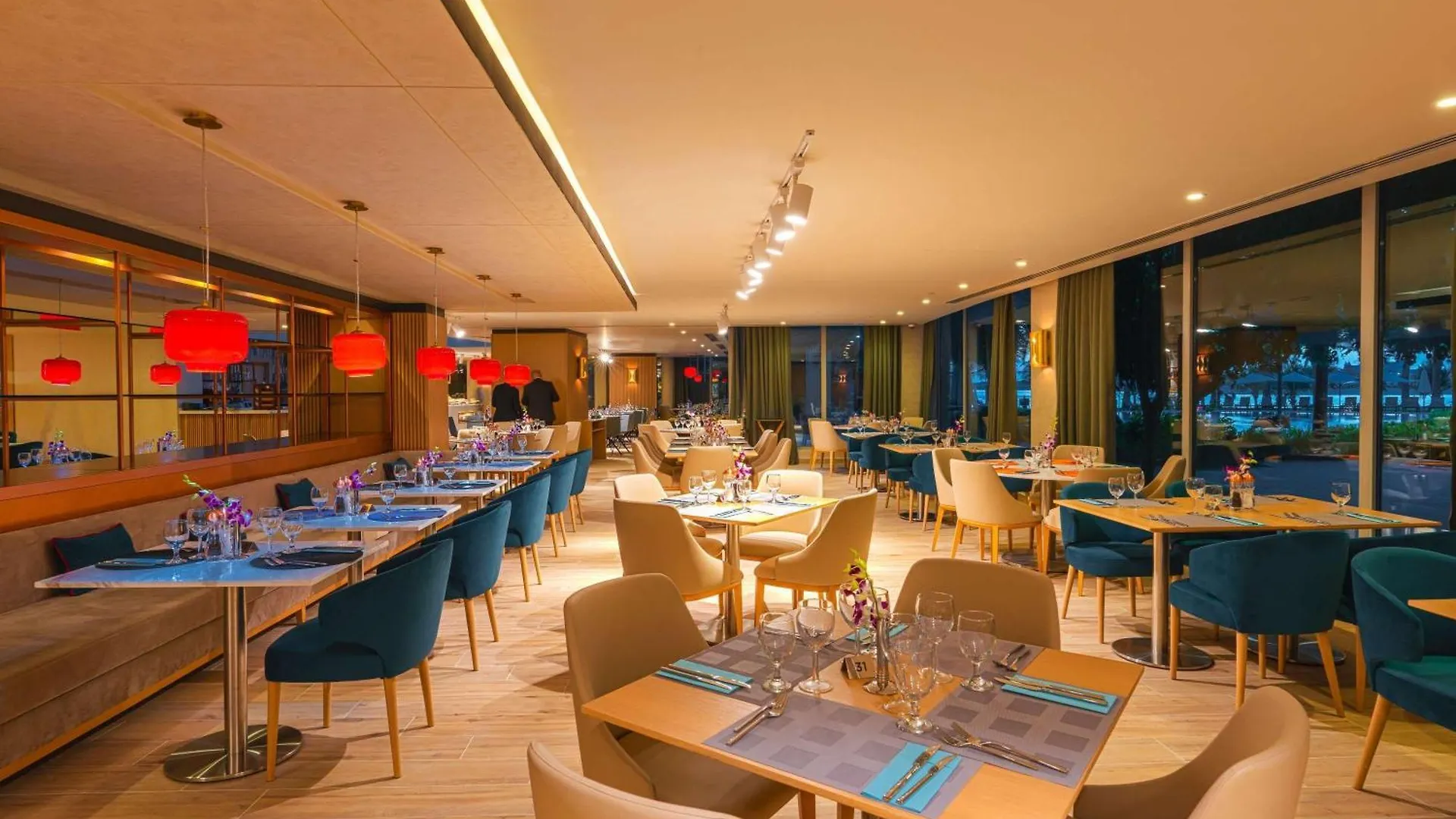 ***** אתר נופש דובאי Rixos The Palm Hotel & Suites איחוד האמירויות הערביות