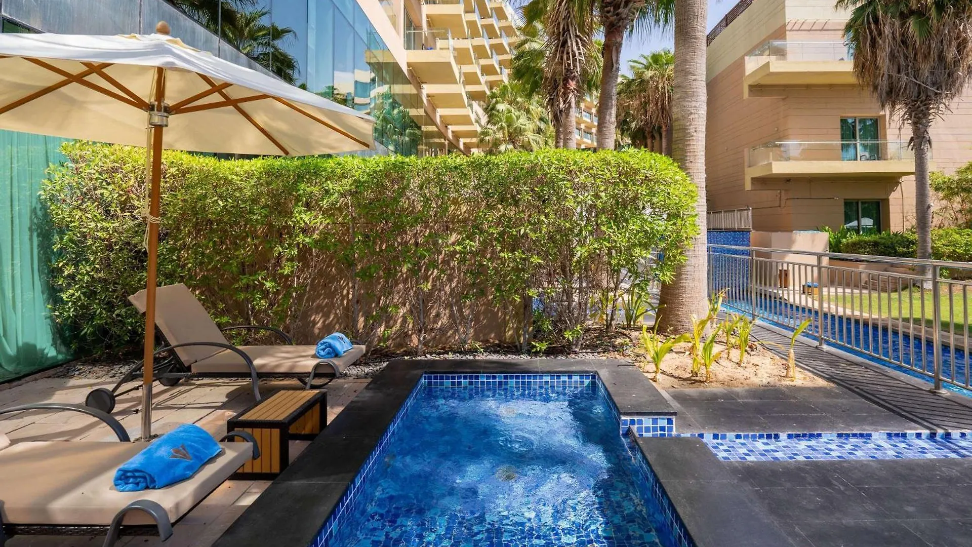 אתר נופש דובאי Rixos The Palm Hotel & Suites
