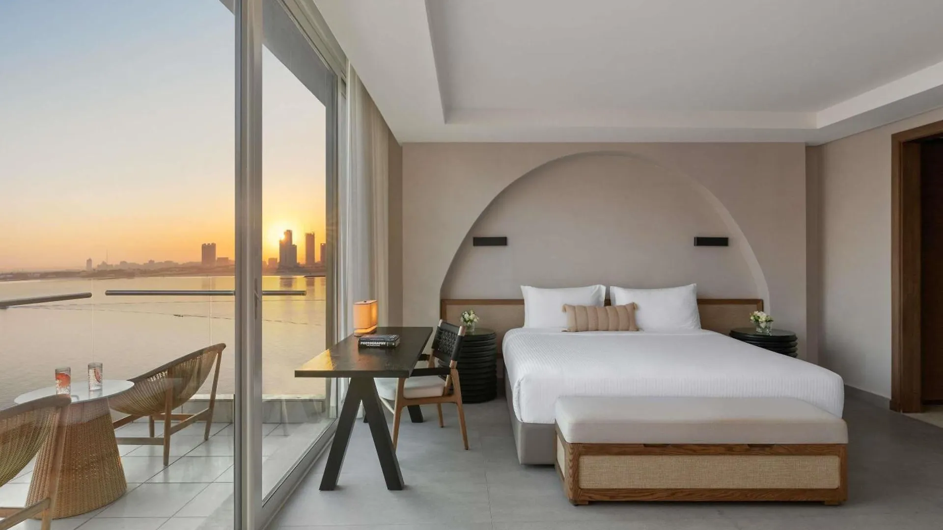 אתר נופש דובאי Rixos The Palm Hotel & Suites
